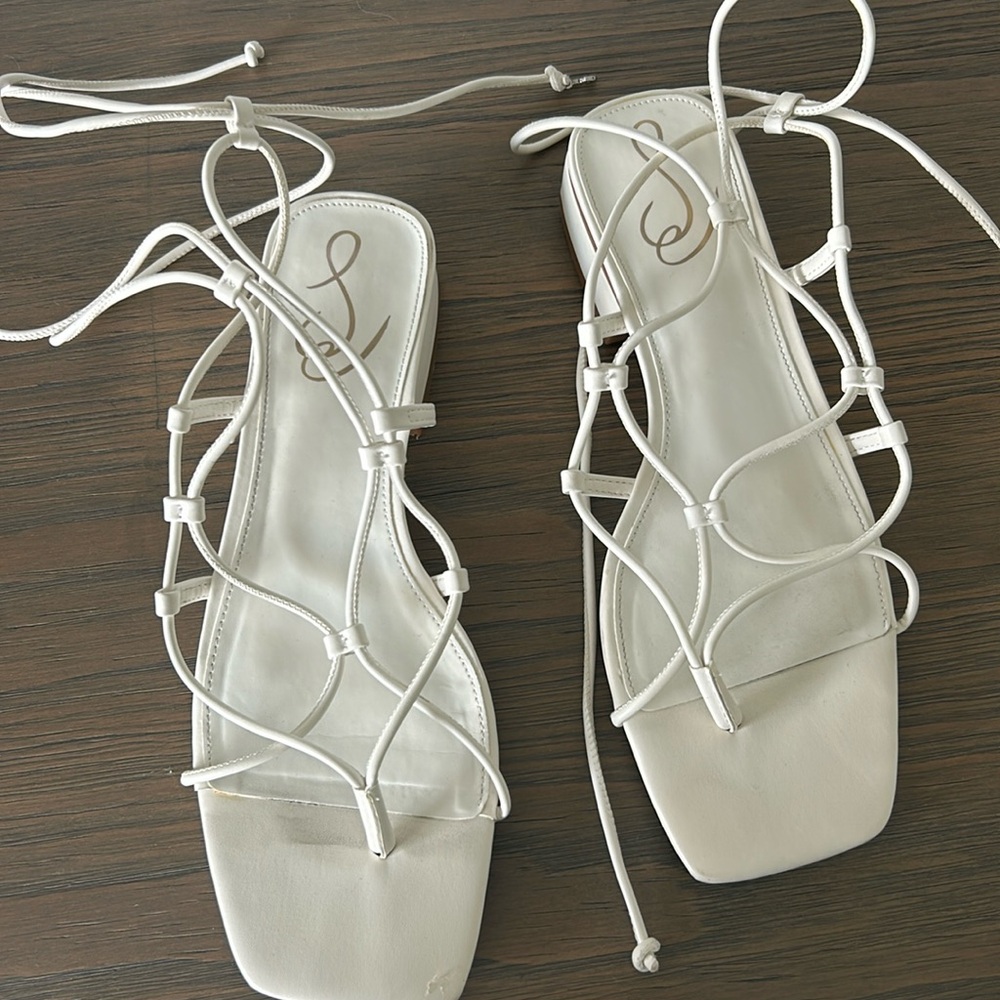 Sam Edelman lace up heel